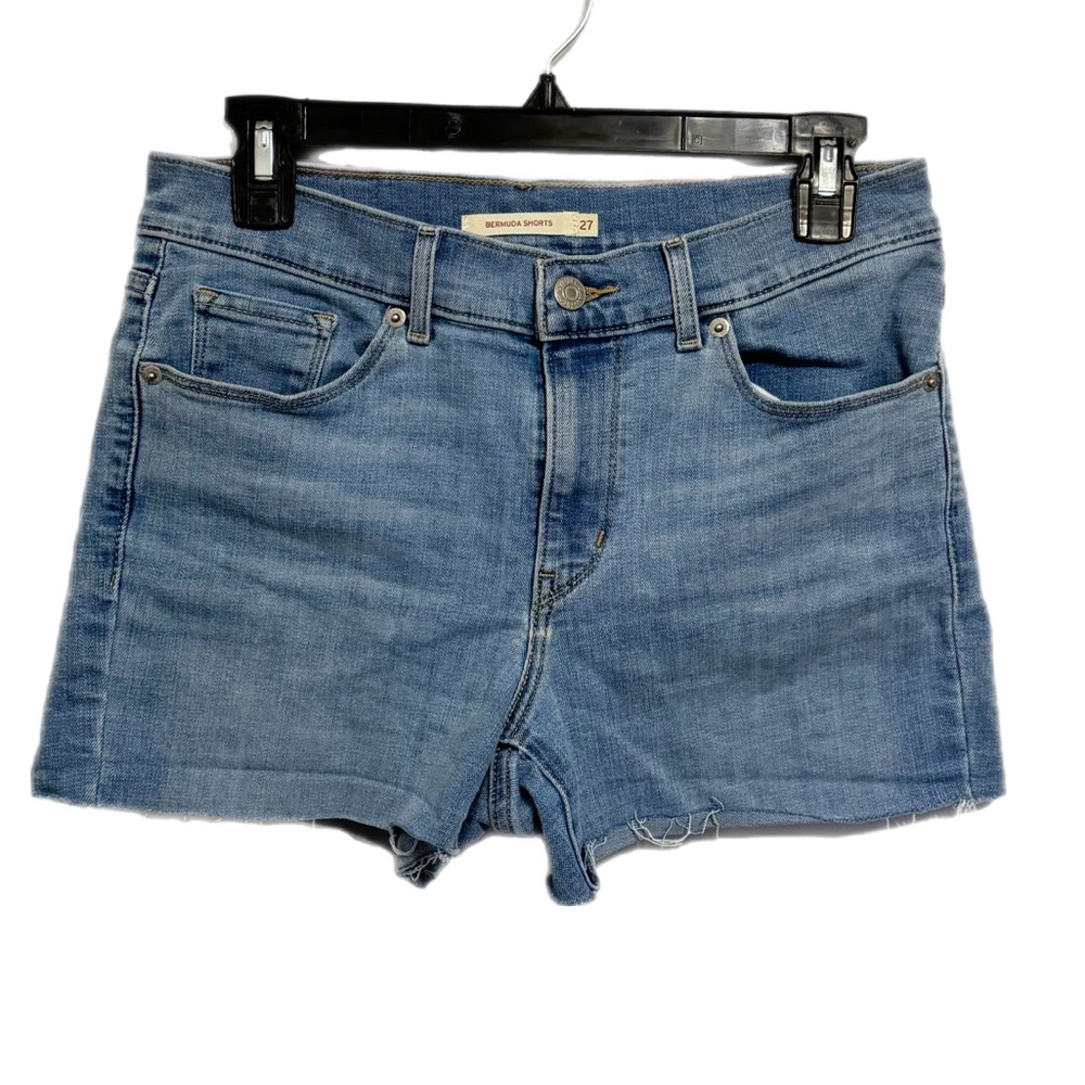 Levi’s Women's Premium Bermuda Shorts Size 27 - Picture 1 of 13